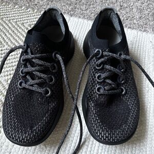 Women’s Allbirds Sneakers